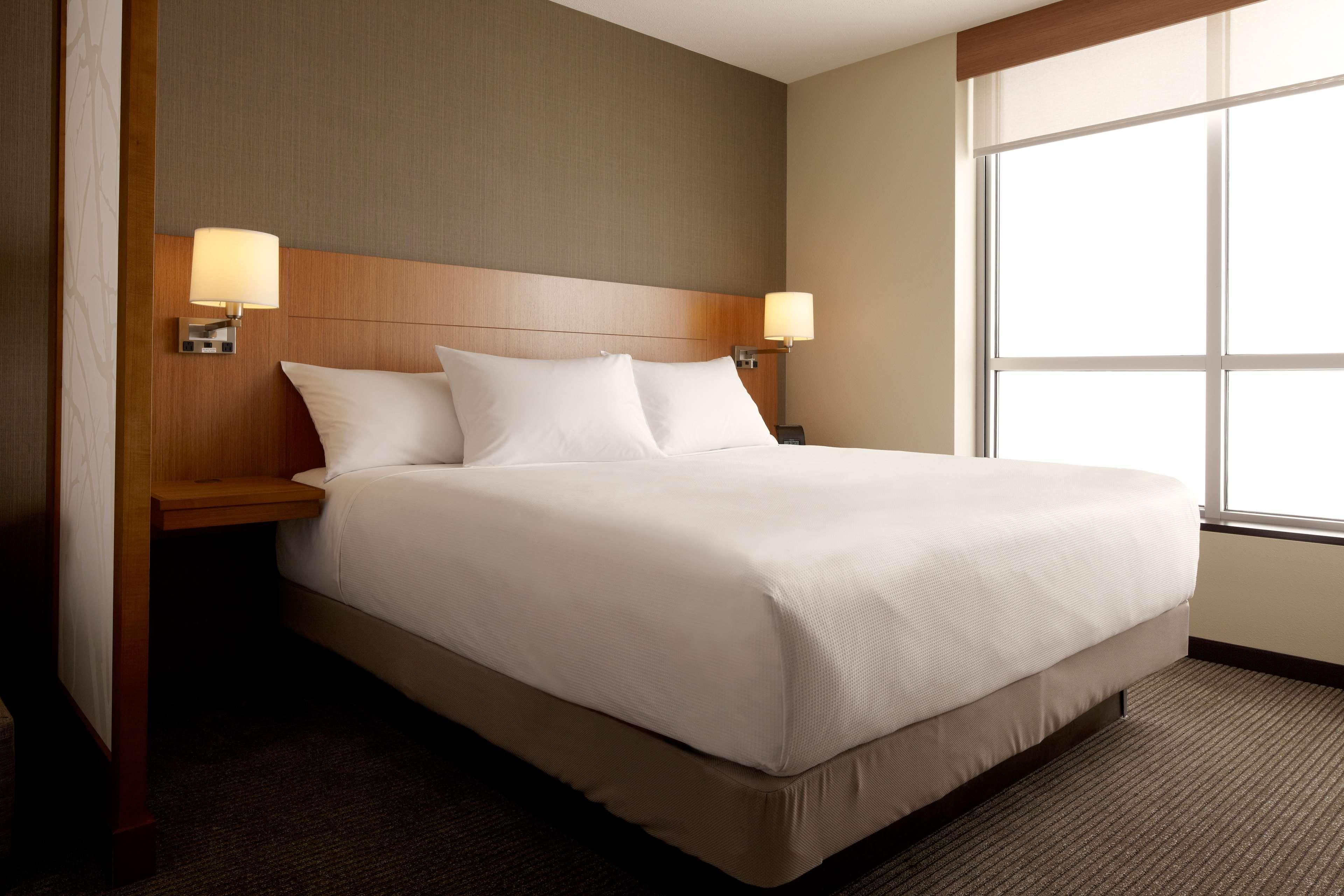 Hyatt Place Boston/Medford Exterior photo