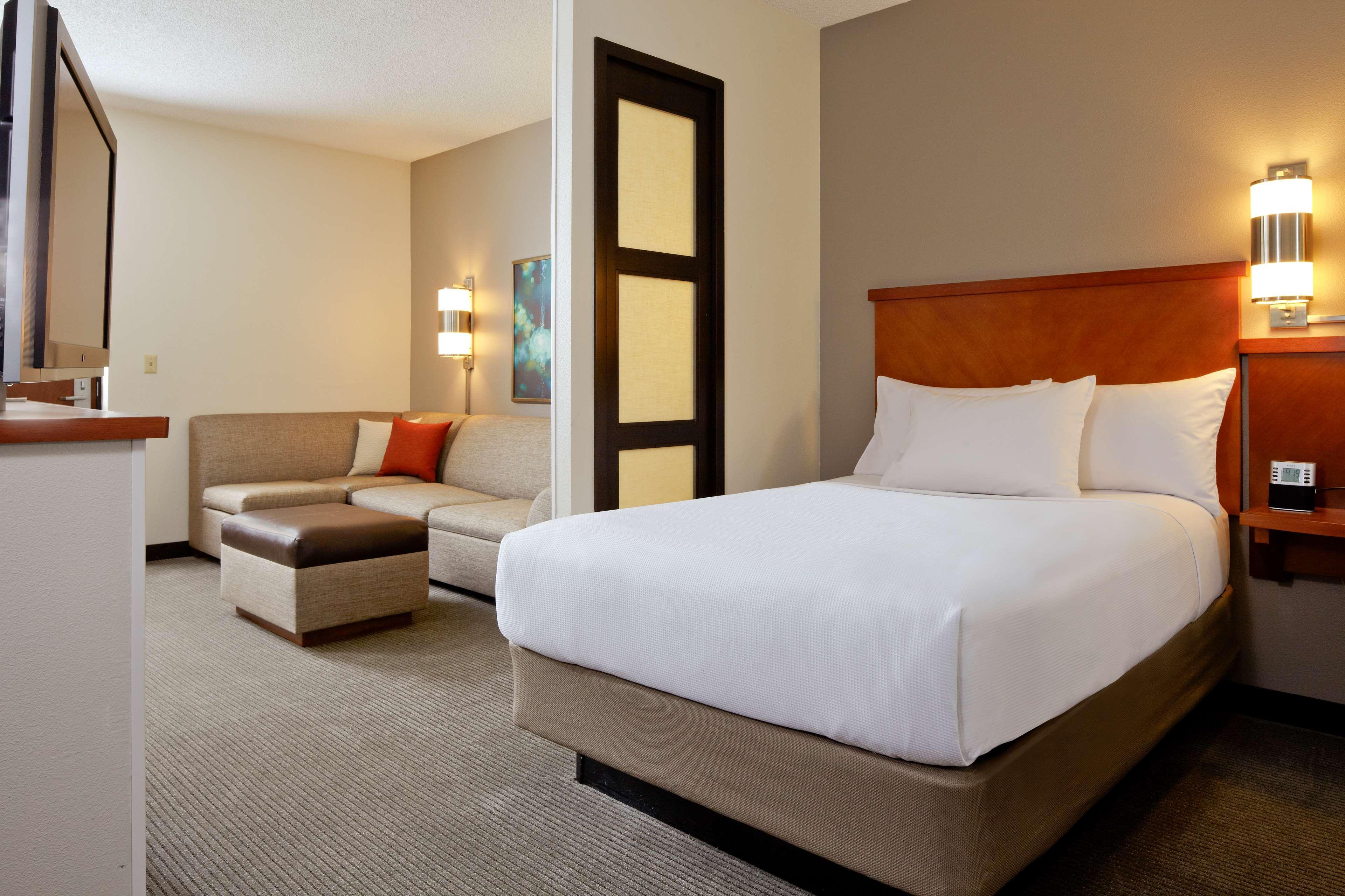 Hyatt Place Boston/Medford Exterior photo